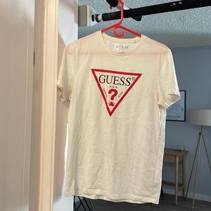 Guess t shirt